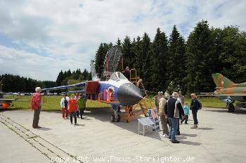 962.jpg